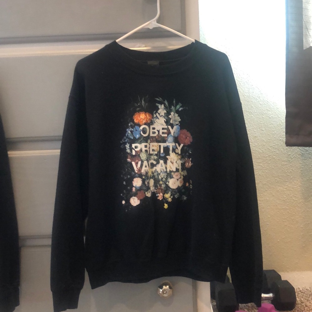 Obey crewneck